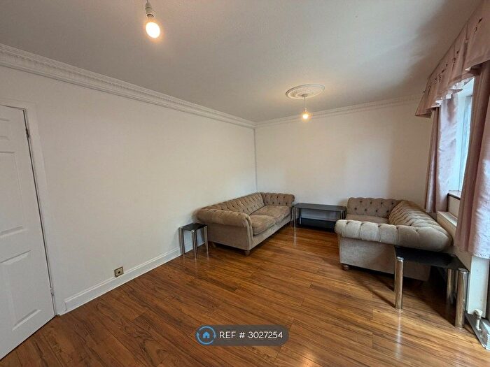 2 Bedroom Flat To Rent In Haldane Road, Southall, UB1