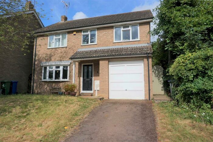 4 Bedroom Detached House For Sale In Bridge Meadow, Denton, Northampton, NN7