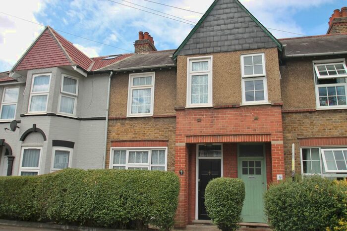 3 Bedroom Terraced House To Rent In Fleeming Close, Walthamstow, E17