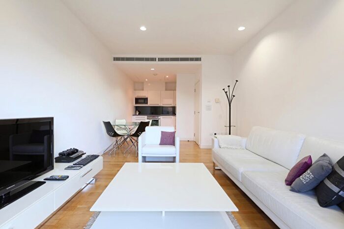 2 Bedroom Flat To Rent In Blandford Street, London, W1U