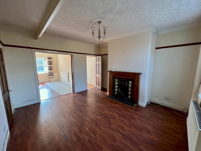 3 Bedroom Terraced House To Rent In Woolley Bridge Road, Glossop, SK13