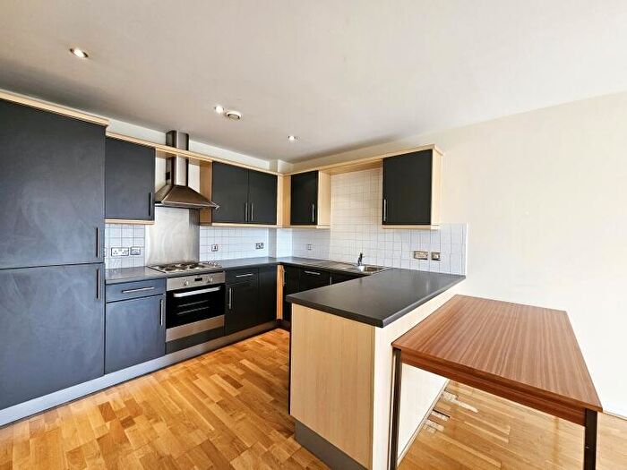 2 Bedroom Apartment To Rent In Whitehall Quay Whitehall Road Leeds, LS1