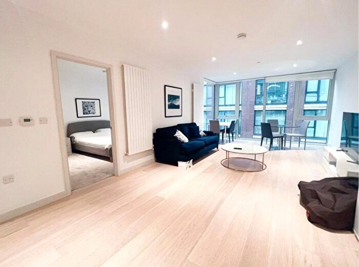 1 Bedroom Flat To Rent In Royal Crest Avenue, London, E16