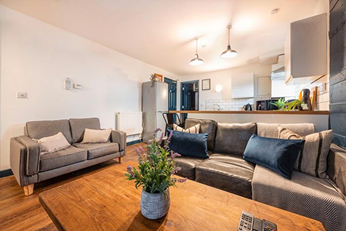 4 Bedroom Property To Rent In Flat, Shoe Amp; Boot Factory, Leicester, LE2