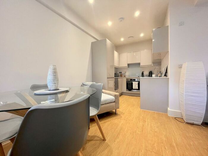 1 Bedroom Flat To Rent In Cress View Drive, Petts Wood, BR5
