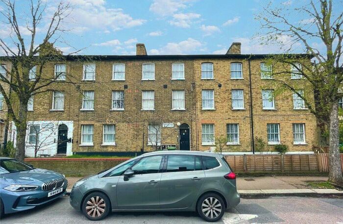 2 Bedroom Flat To Rent In Pembroke Road, Walthamstow, London, E17