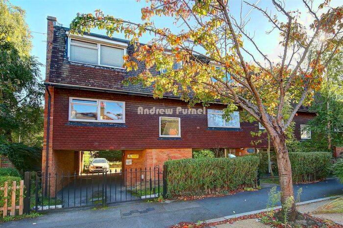 1 Bedroom Flat To Rent In Norman Road, London, SW19