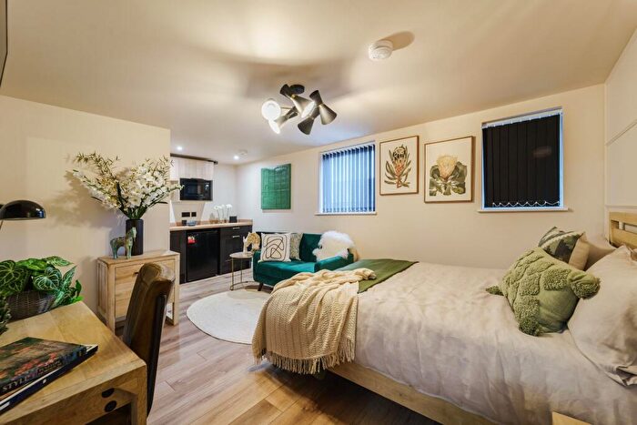 Studio To Rent In Room, Junction Street, DE1