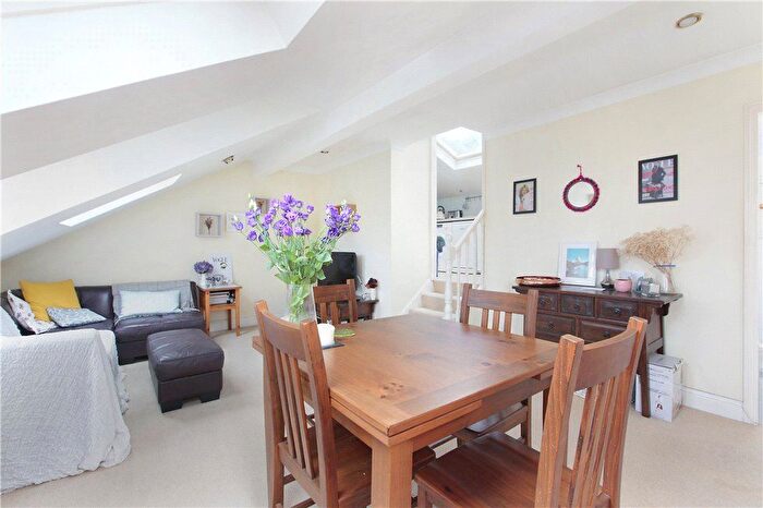 2 Bedroom Flat To Rent In Veronica Road, Wandsworth Common, SW17