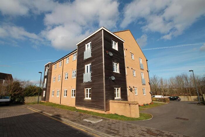 2 Bedroom Flat To Rent In College Way Filton Bristol, BS34