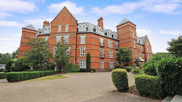 2 Bedroom Apartment To Rent In Virginia Park, Virginia Water, GU25