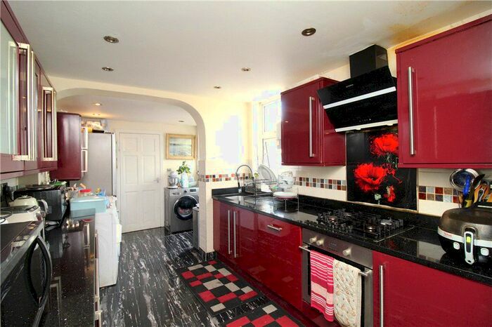 3 Bedroom Semi-Detached House To Rent In Cecil Road, Croydon, CR0