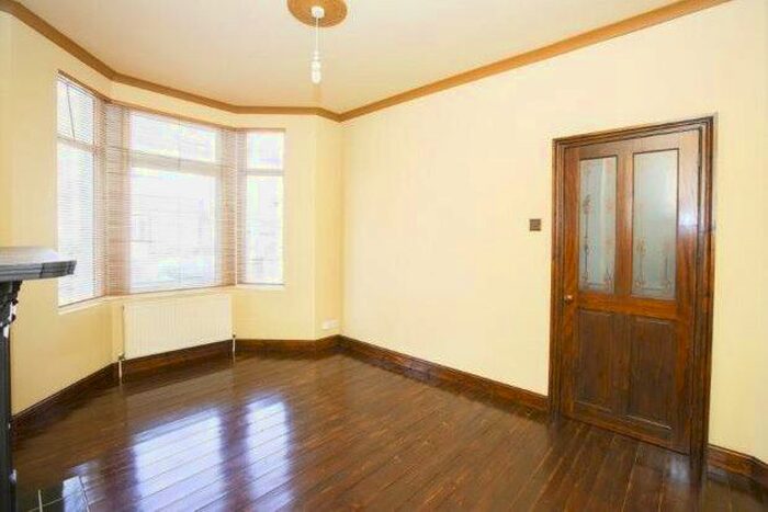 4 Bedroom Property To Rent In Hubert Road, London, E6