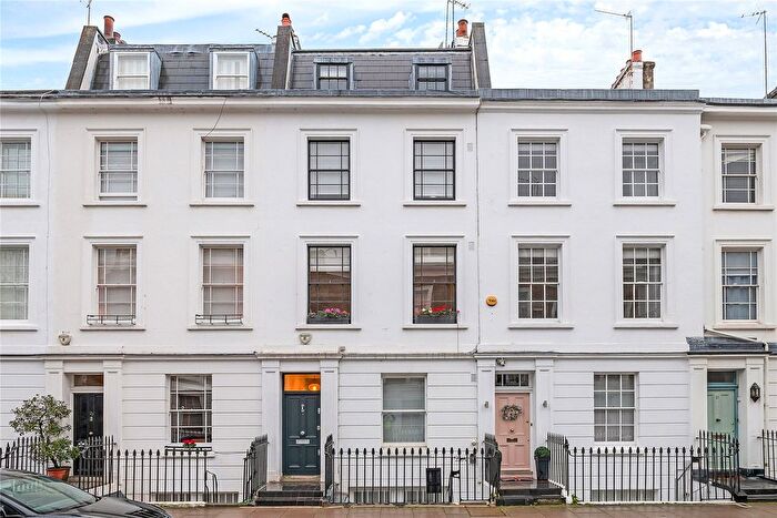 2 Bedroom Flat For Sale In Westmoreland Terrace, Pimlico, London, SW1V