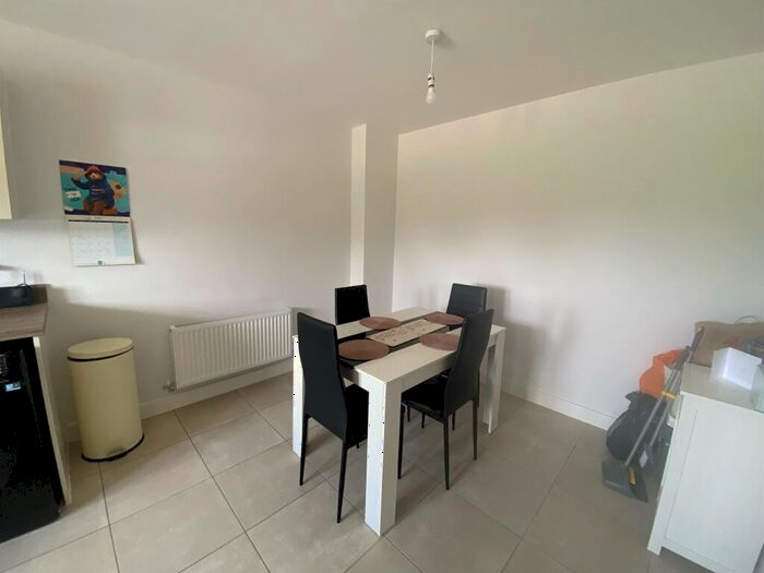 3 Bedroom Terraced House For Sale In Sycamore Drive, Calne, SN11