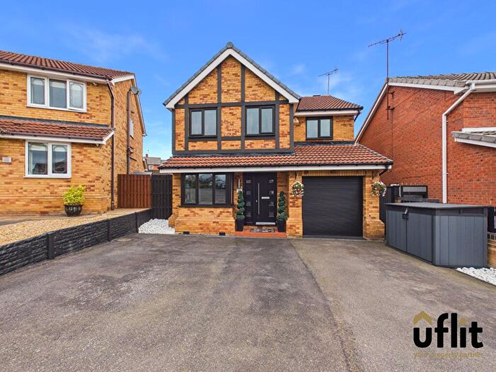 4 Bedroom Detached House For Sale In Steven Place, Chapeltown, Sheffield, S35