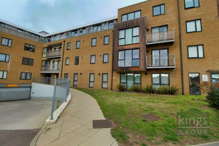1 Bedroom Flat To Rent In Smeaton Court, Hertford, SG13