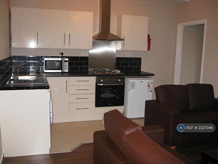 1 Bedroom Flat To Rent In Whiting Street, Sheffield, S8