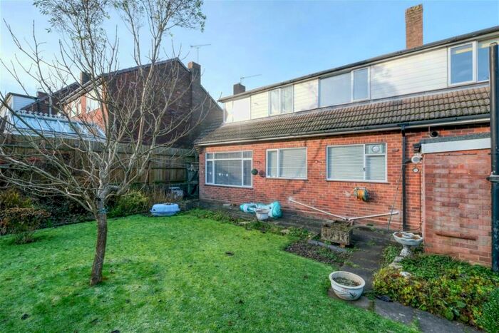 4 Bedroom Detached House For Sale In Holywell Lane, Rubery, Birmingham, B45