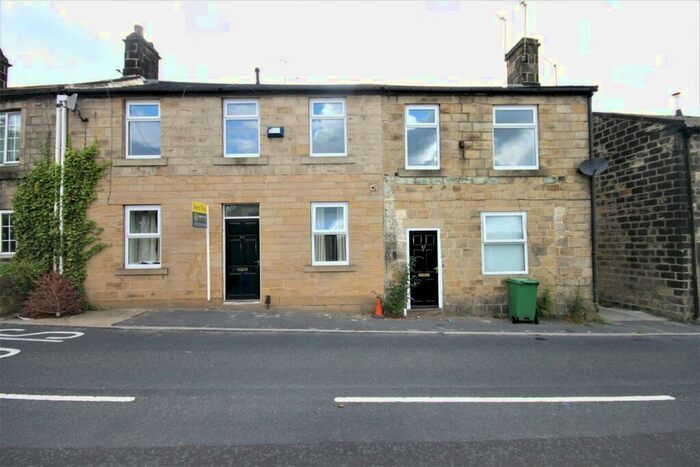 2 Bedroom Apartment To Rent In Long Row, Horsforth, Leeds, LS18