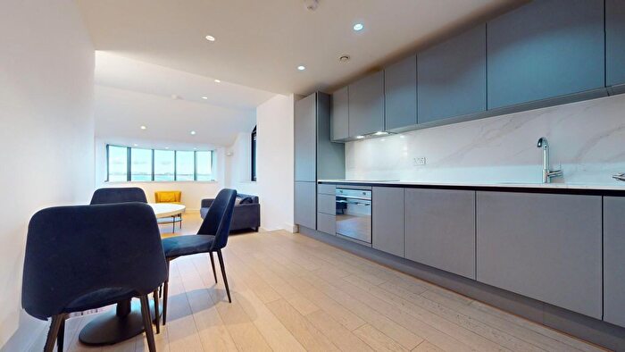 1 Bedroom Flat To Rent In New Horizons Court, Brentford, TW8