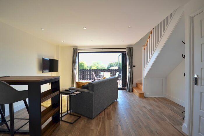 1 Bedroom Semi-Detached House To Rent In West Ashling Road, Hambrook, Chichester, PO18