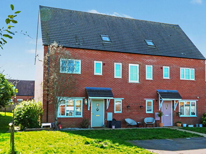 1 Bedroom Apartment For Sale In Wallin Road, Adderbury, OX17