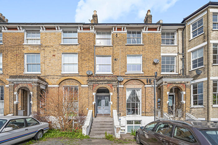 2 Bedroom Flat For Sale In East Dulwich Road, East Dulwich, SE22