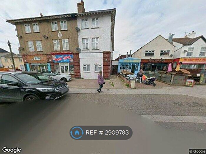 2 Bedroom Flat To Rent In High St, Walton On The Naze, CO14