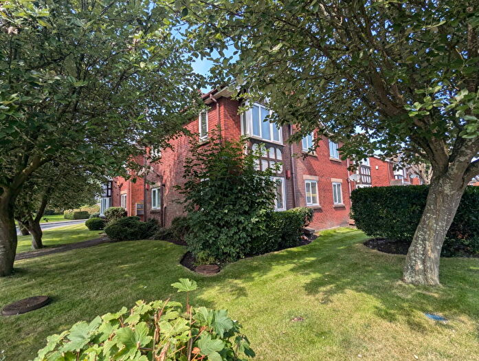 1 Bedroom Flat To Rent In Rivermeade, Southport, Merseyside, PR8