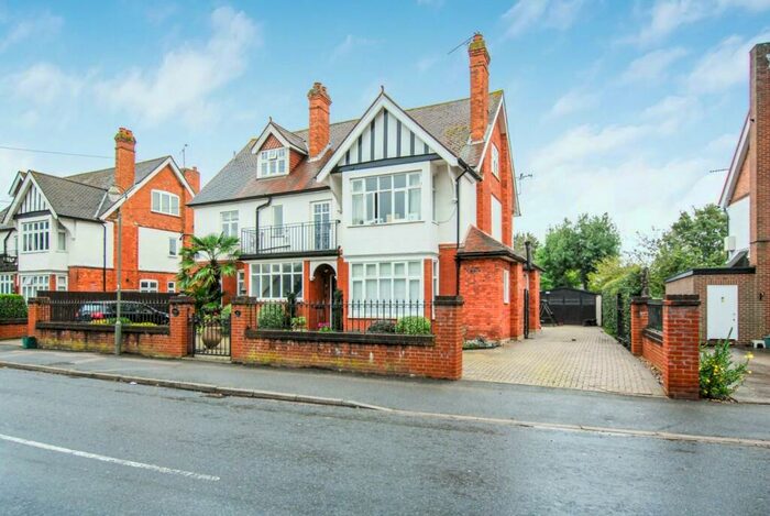 Studio To Rent In Portmore Park Road, Weybridge, KT13