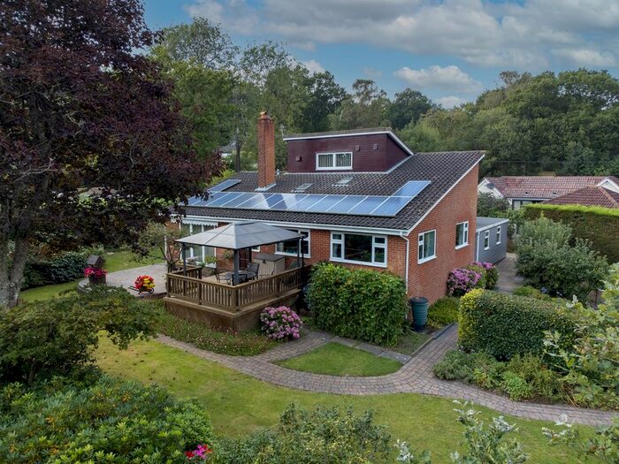 Houses for sale & to rent in BH23 8ED, Thorney Hill, Ringwood East And