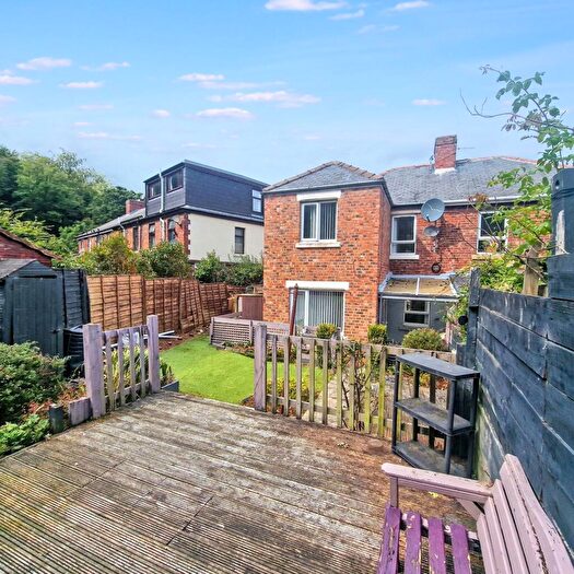 4 Bedroom Semi-Detached House For Sale In Lilac Crescent, Burnopfield, Newcastle Upon Tyne, Durham, NE16