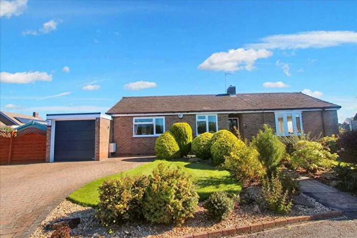 3 Bedroom Detached Bungalow To Rent In Clover Rise, Newthorpe, Nottingham, NG16