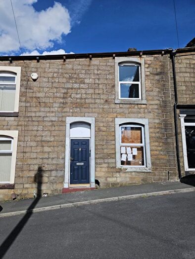 2 Bedroom Terraced House For Sale In Oxford Street Brierfield, Nelson, Lancashire, BB9