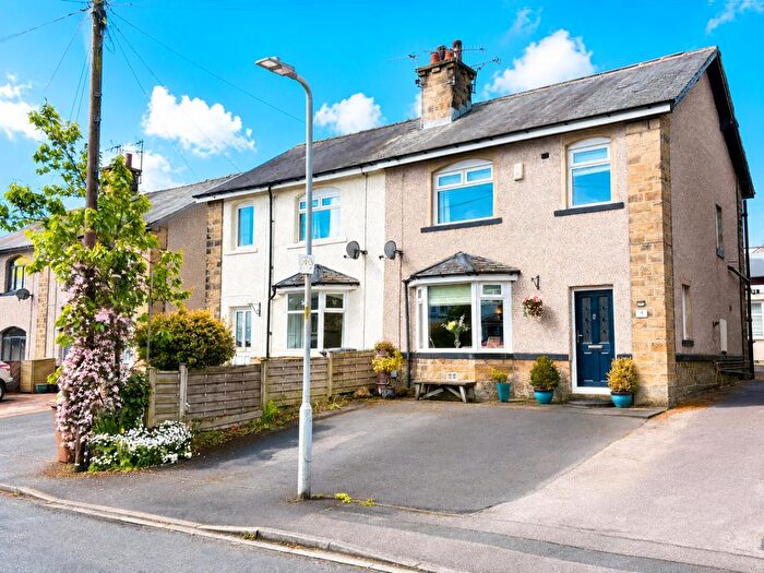 3 Bedroom Semi Detached House For Sale In Progress Avenue, Harden, Bingley, BD16
