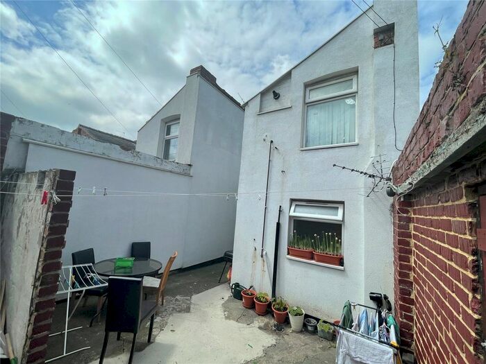 4 Bedroom End Of Terrace House To Rent In Princes Road, Middlesbrough, TS1