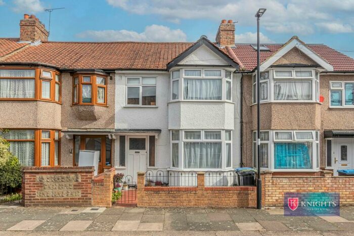 3 Bedroom House To Rent In Salmons Road, London, N9