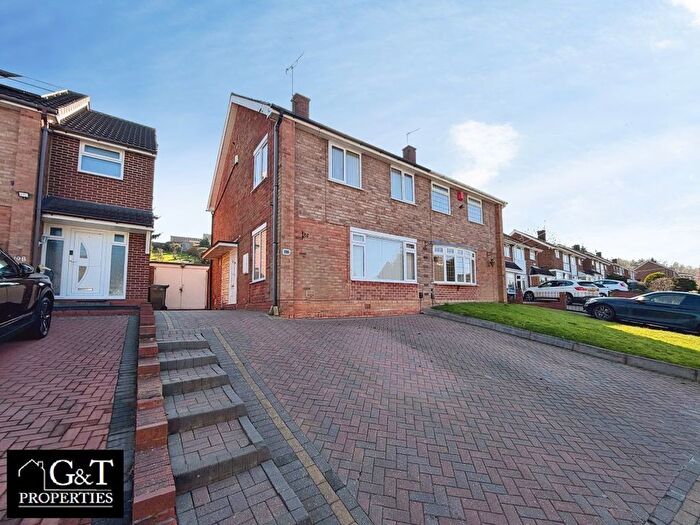 3 Bedroom Semi Detached House For Sale In Ashenhurst Road, Dudley, DY1