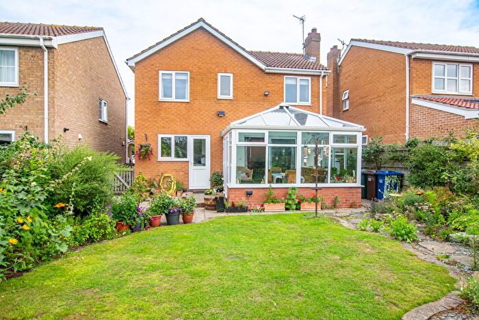 4 Bedroom Detached House For Sale In Hall Farm Close, Riccall, York, YO19