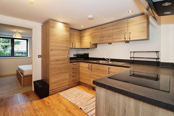 1 Bedroom Flat For Sale In Fishponds Road, Bristol, BS16