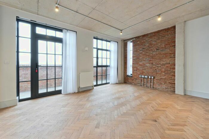 2 Bedroom Flat To Rent In Latimer Road, London, W10