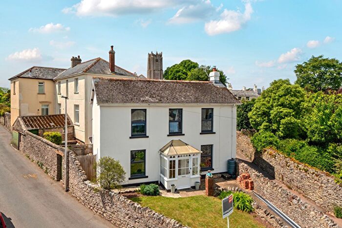 4 Bedroom Detached House For Sale In Church Path, Ipplepen, TQ12