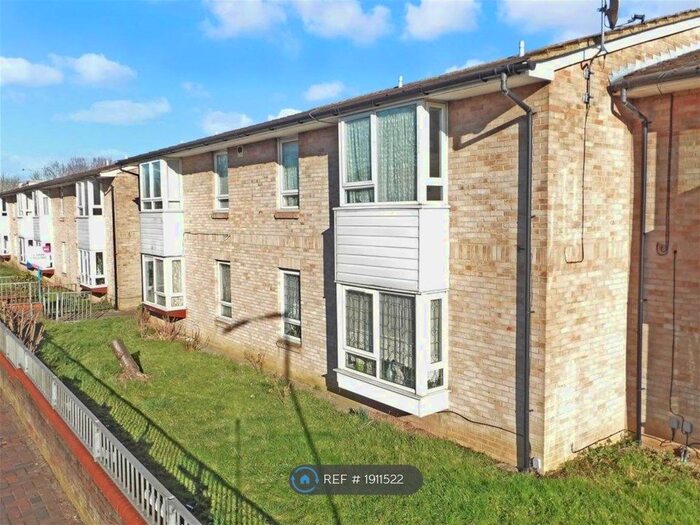 1 Bedroom Flat To Rent In Widgeons, Pitsea, Basildon, SS13