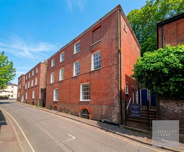 2 Bedroom Duplex To Rent In Willow Lane, Norwich, NR2