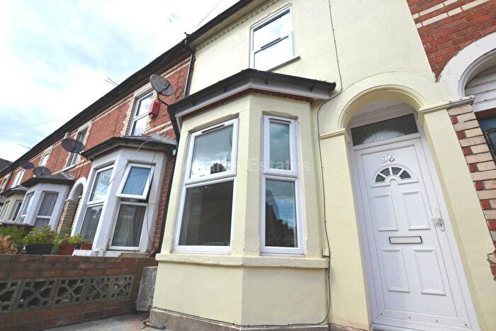 3 Bedroom Terraced House To Rent In Cholmeley Road, Reading, RG1
