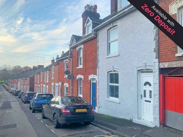 3 Bedroom House To Rent In College Street, Salisbury, SP1