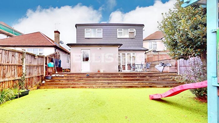 5 Bedroom Bungalow For Sale In Greenford Gardens, Greenford, UB6