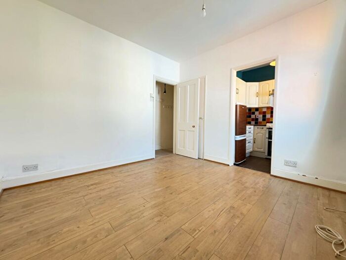 1 Bedroom Flat To Rent In Ewart Street, Brighton, BN2