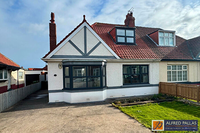 4 Bedroom Semi-Detached House For Sale In Garcia Terrace, Fulwell, SR6